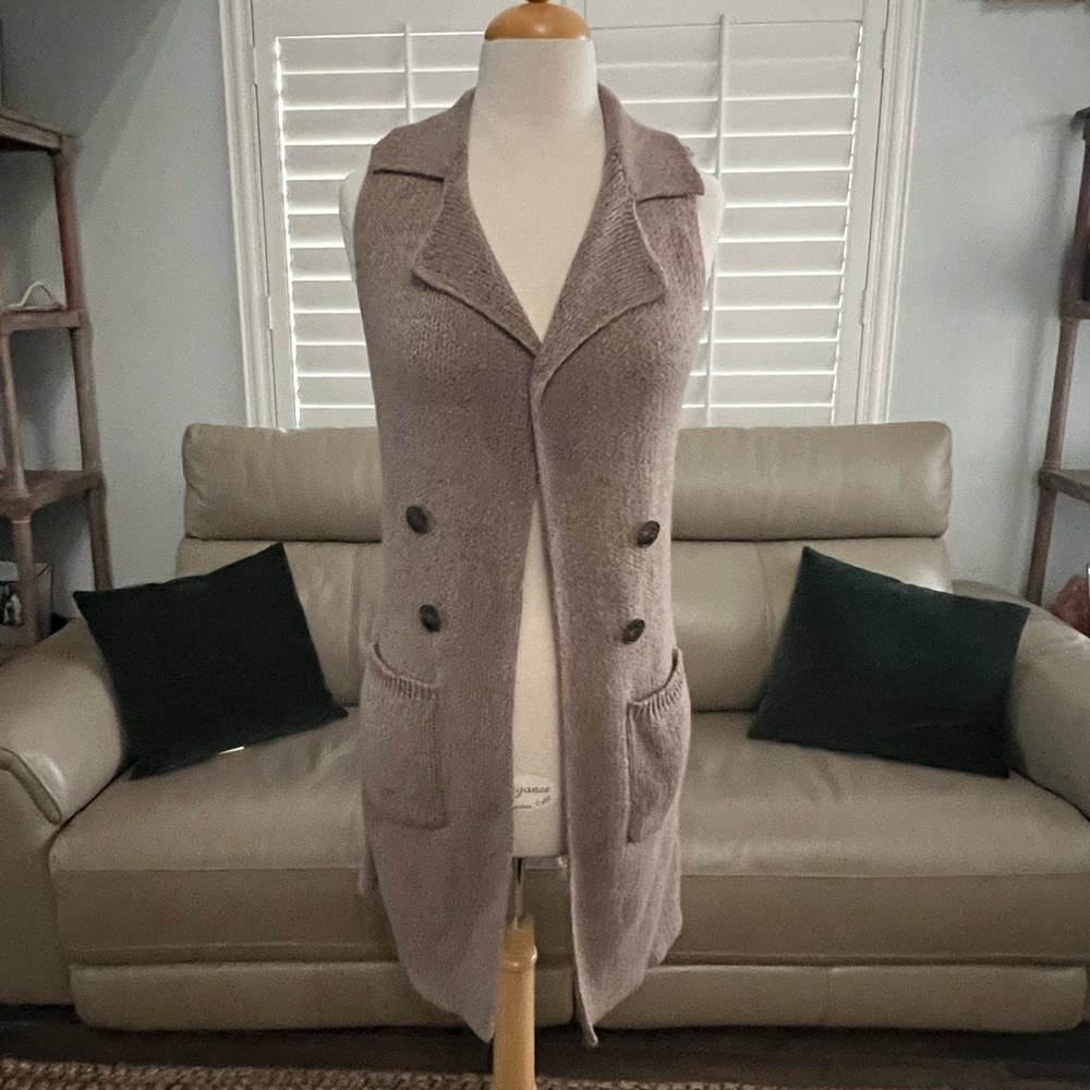 Women’s long sweater vest